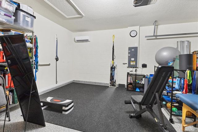 3293 HILLTOP CIRCLE, Bradenton, FL 34211