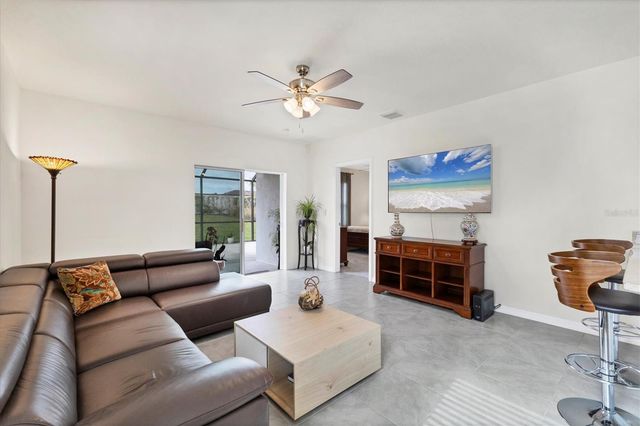 3293 HILLTOP CIRCLE, Bradenton, FL 34211