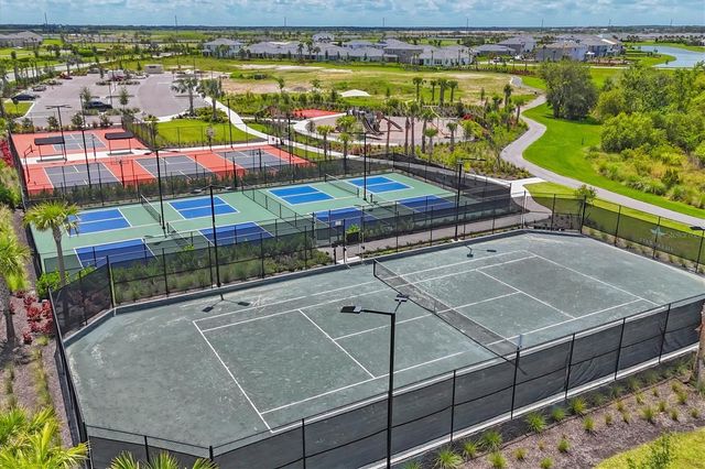 3293 HILLTOP CIRCLE, Bradenton, FL 34211