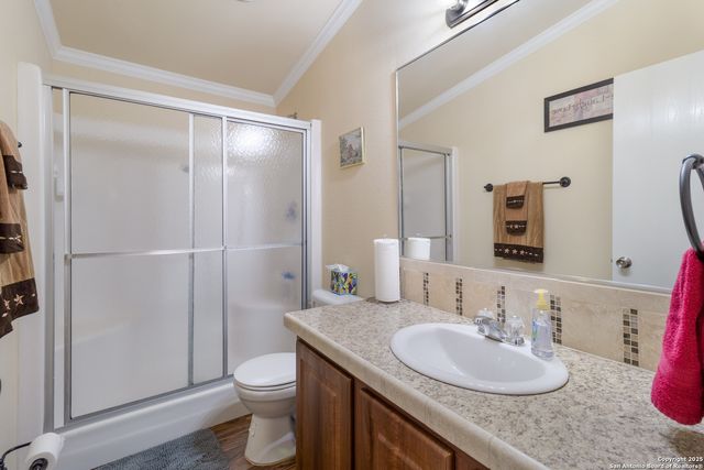 4892 County Road 427, Stockdale, TX 78160