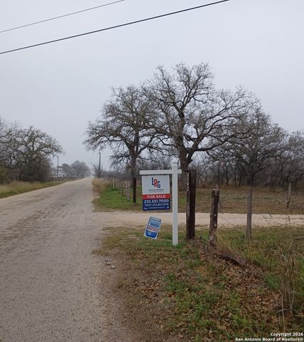 4892 County Road 427, Stockdale, TX 78160