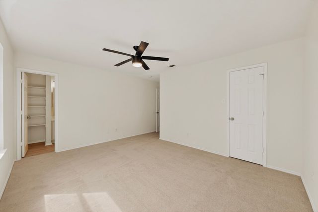 9708 Calle Del Oro Lane, Dallas, TX 75217