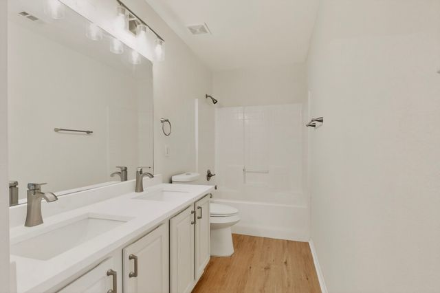 9708 Calle Del Oro Lane, Dallas, TX 75217