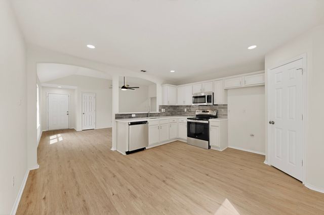 9708 Calle Del Oro Lane, Dallas, TX 75217