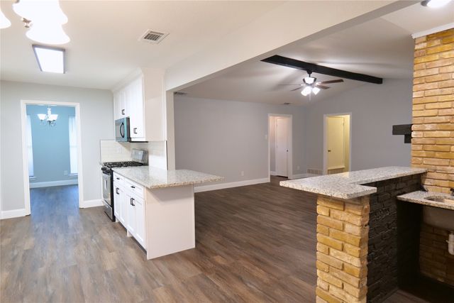 7137 Hunnicut Road, Dallas, TX 75227