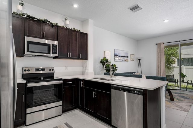 6126 FAIRMONT LANE, Palmetto, FL 34221