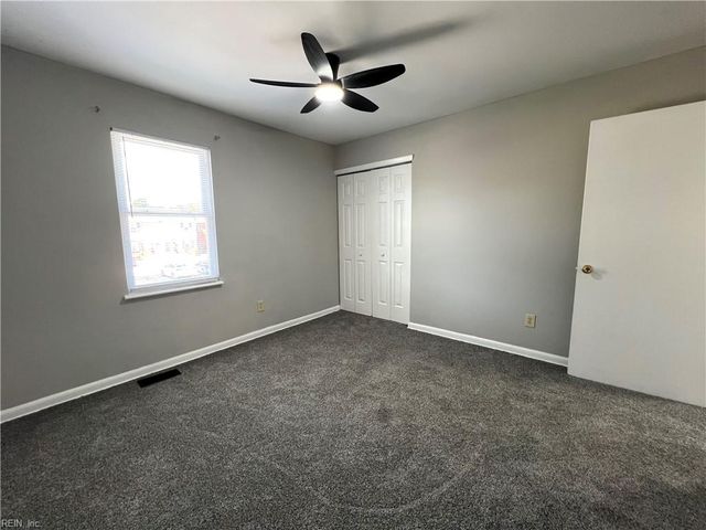 472 Britnie CT, Newport News, VA 23602