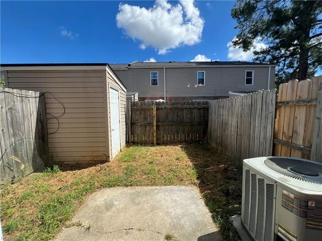 472 Britnie CT, Newport News, VA 23602