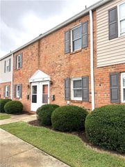 472 Britnie CT, Newport News, VA 23602