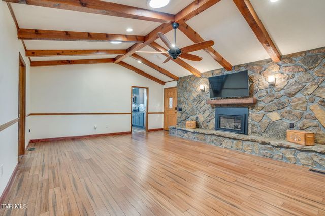 1137 Old Stage Road, Rogersville, TN 37857