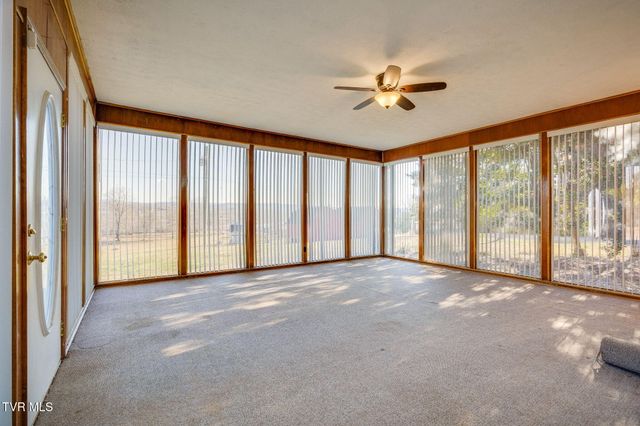 1137 Old Stage Road, Rogersville, TN 37857