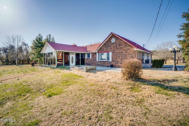 1137 Old Stage Road, Rogersville, TN 37857