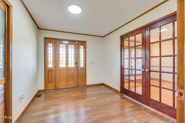 1137 Old Stage Road, Rogersville, TN 37857