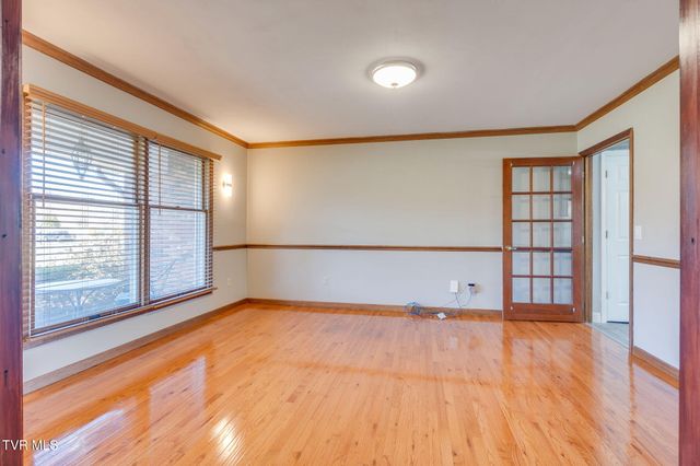 1137 Old Stage Road, Rogersville, TN 37857