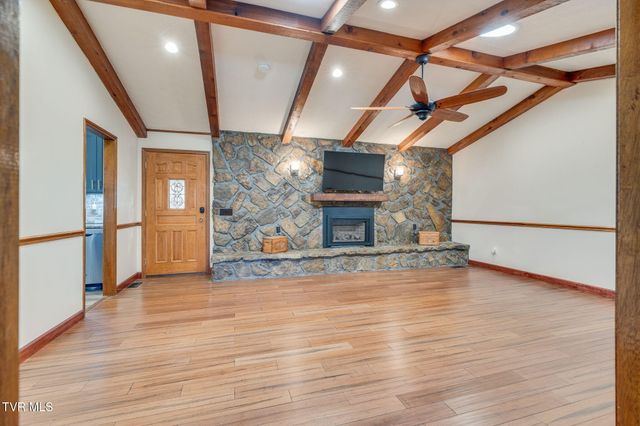 1137 Old Stage Road, Rogersville, TN 37857