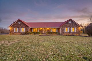 1137 Old Stage Road, Rogersville, TN 37857