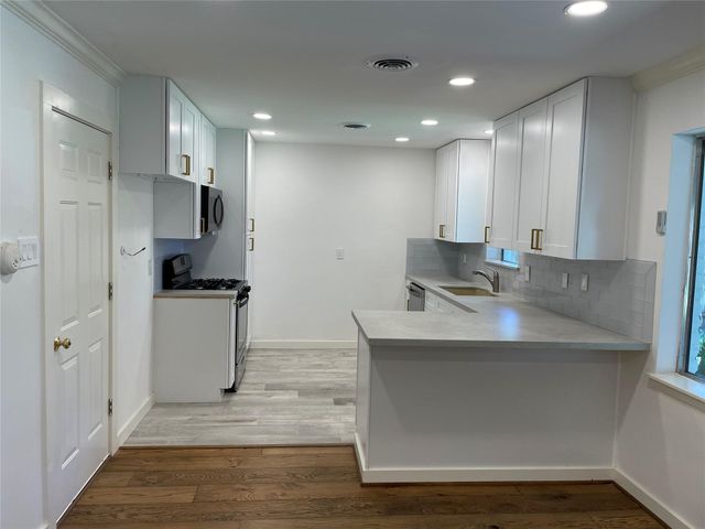 5518 Indigo Street, Houston, TX 77096