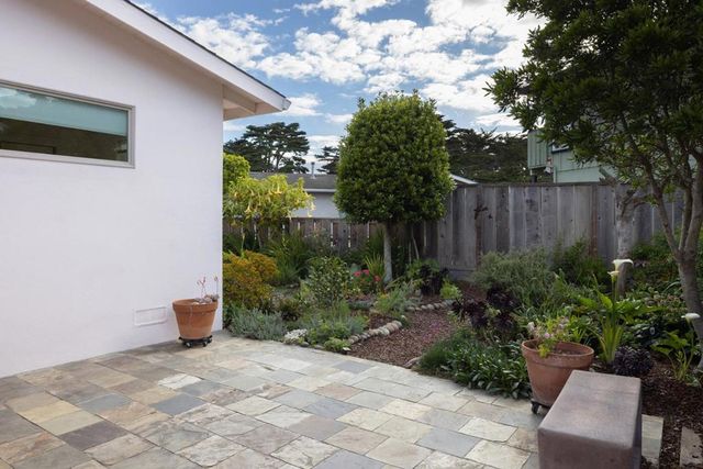 61 Companion Way, Pacific Grove, CA 93950