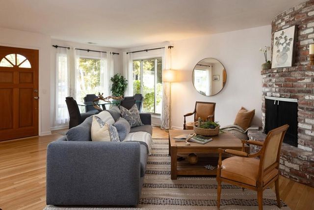 61 Companion Way, Pacific Grove, CA 93950