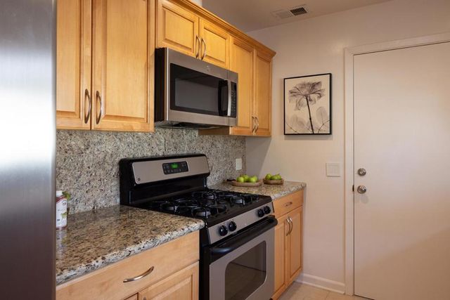 61 Companion Way, Pacific Grove, CA 93950