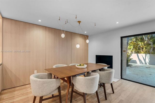 6611 SW 72nd St 38, South Miami, FL 33143