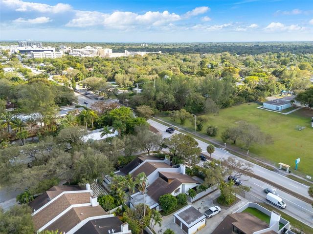 6611 SW 72nd St 38, South Miami, FL 33143