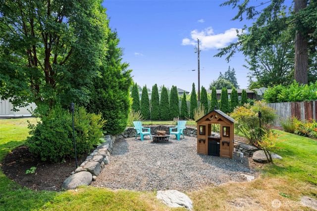 8314 224th Street SW, Edmonds, WA 98026