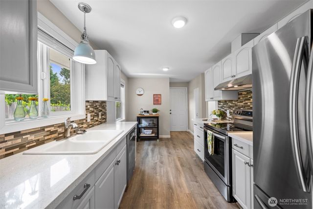 8314 224th Street SW, Edmonds, WA 98026
