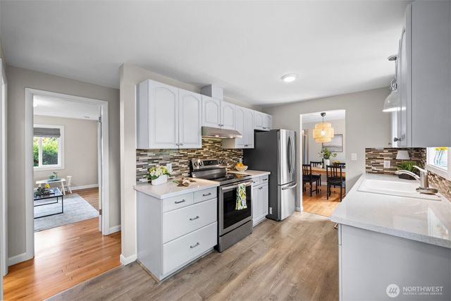 8314 224th Street SW, Edmonds, WA 98026