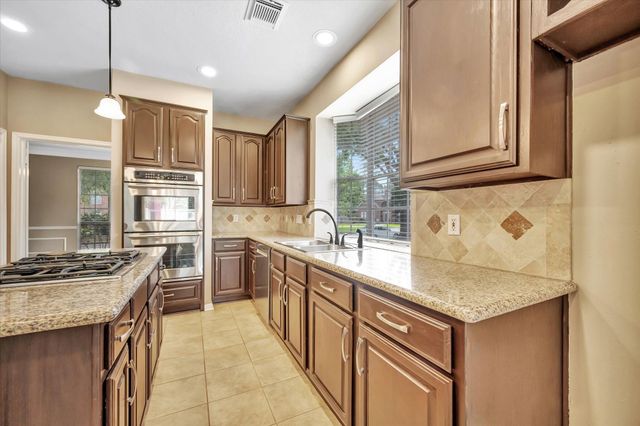 16511 Soaring Forest Drive, Pasadena, TX 77059