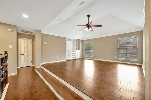 16511 Soaring Forest Drive, Pasadena, TX 77059