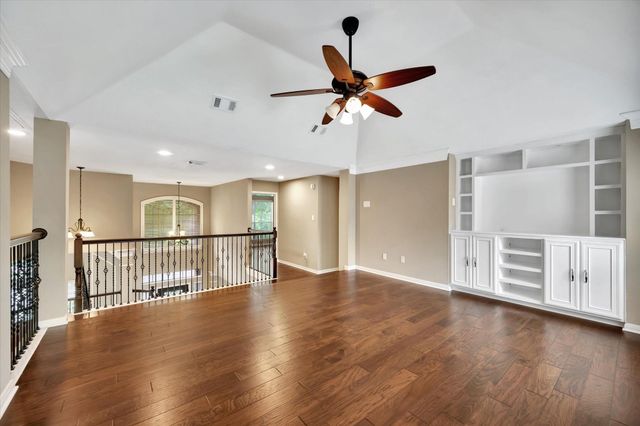 16511 Soaring Forest Drive, Pasadena, TX 77059