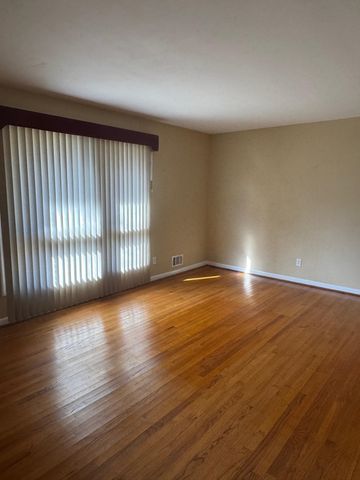 389 Wadsworth Road, Spartanburg, SC 29301