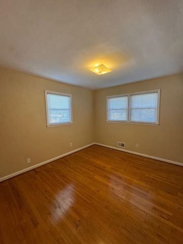 389 Wadsworth Road, Spartanburg, SC 29301