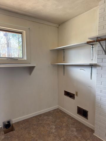 389 Wadsworth Road, Spartanburg, SC 29301