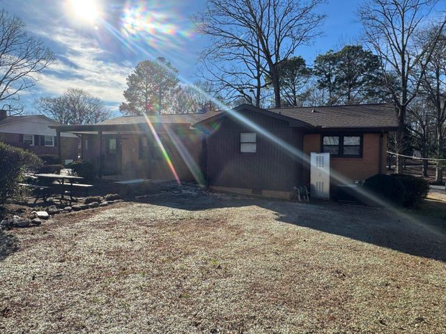 389 Wadsworth Road, Spartanburg, SC 29301