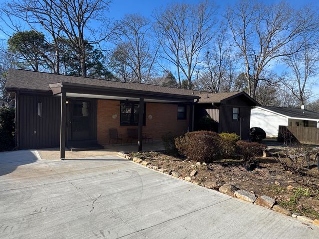 389 Wadsworth Road, Spartanburg, SC 29301