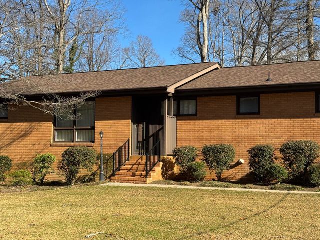 389 Wadsworth Road, Spartanburg, SC 29301