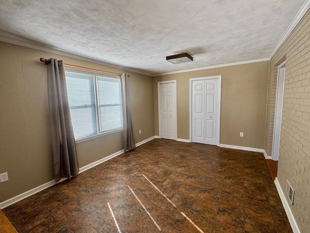 389 Wadsworth Road, Spartanburg, SC 29301