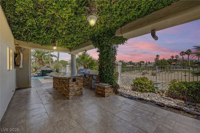 7456 Orange Haze Way, Las Vegas, NV 89149