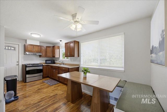 2812 N Cole Rd, Boise, ID 83704