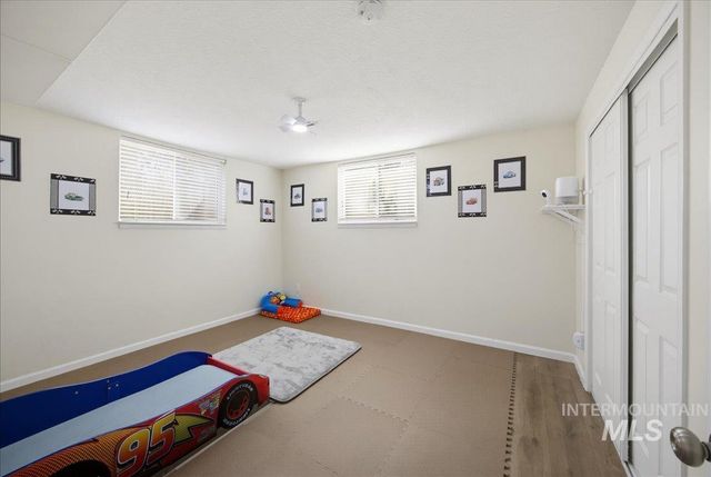 2812 N Cole Rd, Boise, ID 83704