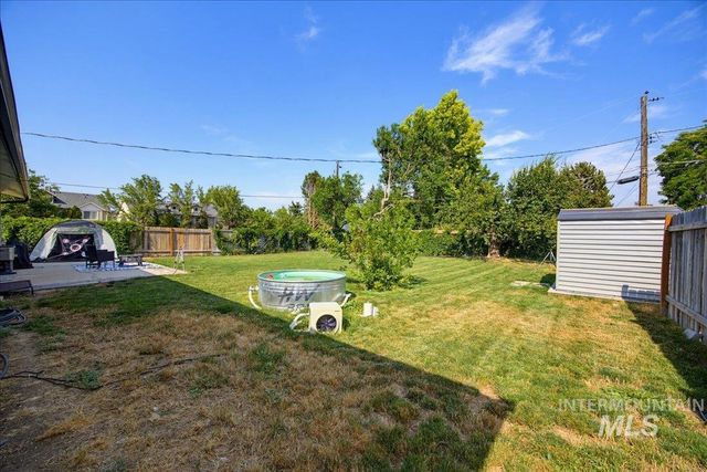 2812 N Cole Rd, Boise, ID 83704