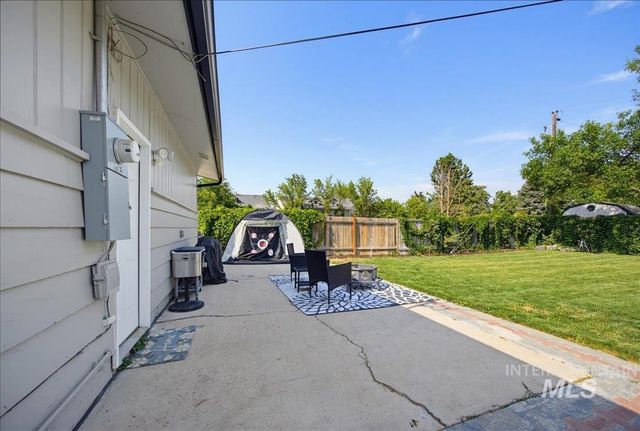 2812 N Cole Rd, Boise, ID 83704