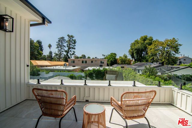 5529 Greenbush Avenue, Sherman Oaks, CA 91401
