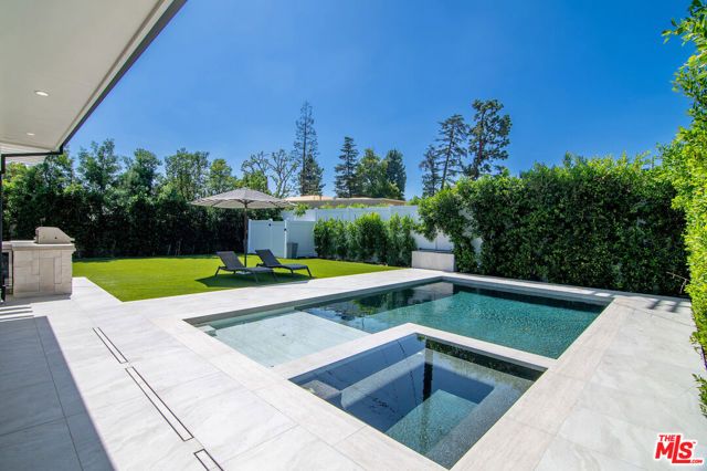 5529 Greenbush Avenue, Sherman Oaks, CA 91401