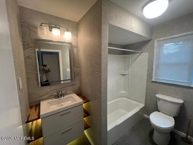 21 Carriage Lane, Englishtown, NJ 07726
