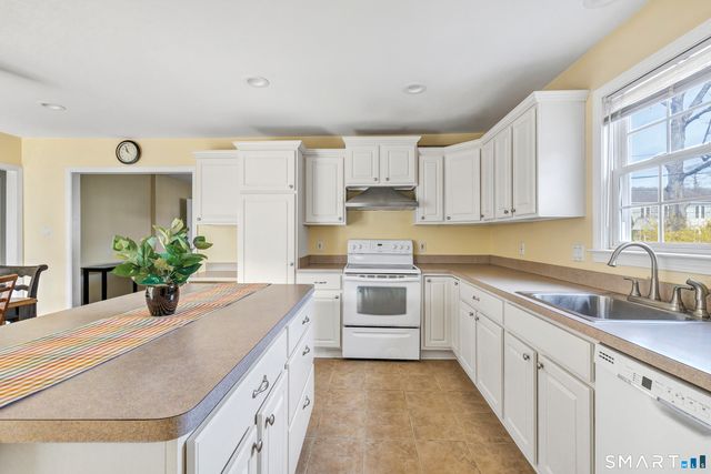 20 Ann Avenue, Shelton, CT 06484