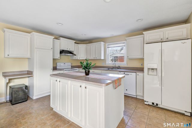 20 Ann Avenue, Shelton, CT 06484