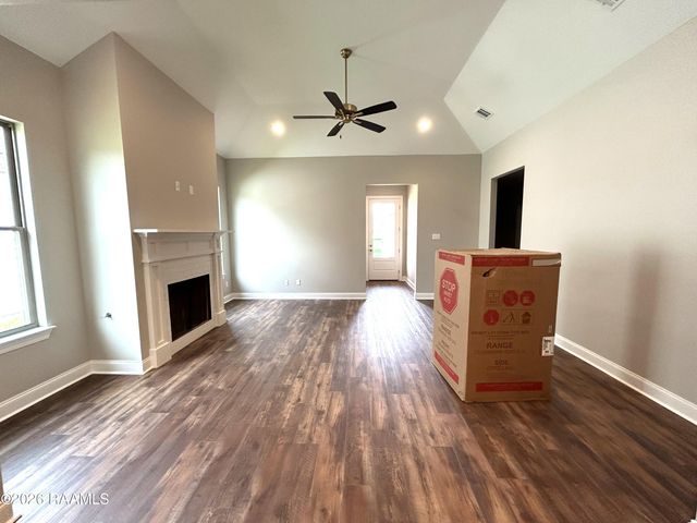 203 Carreras Lane, Maurice, LA 70555